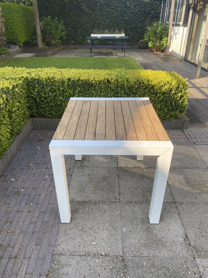 Tafel Amy