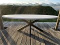 Betonlook Tafel Maeve Stalen Onderstel