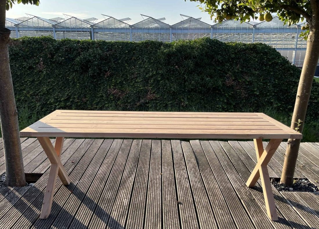 Douglas Tafel Nova